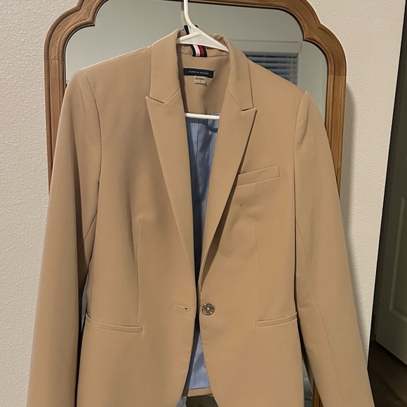 Tommy Hilfiger Jackets & Blazers - Tommy Hilfiger Beige Blazer
